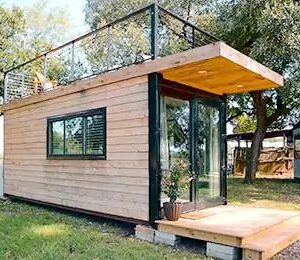 Winziges Containerhaus aus Holz